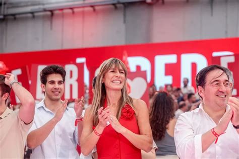El juez suspende la declaración de Begoña Gómez, esposa de .